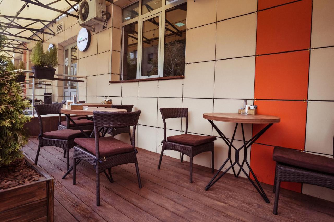 Aiva Hostel Бишкек Экстерьер фото