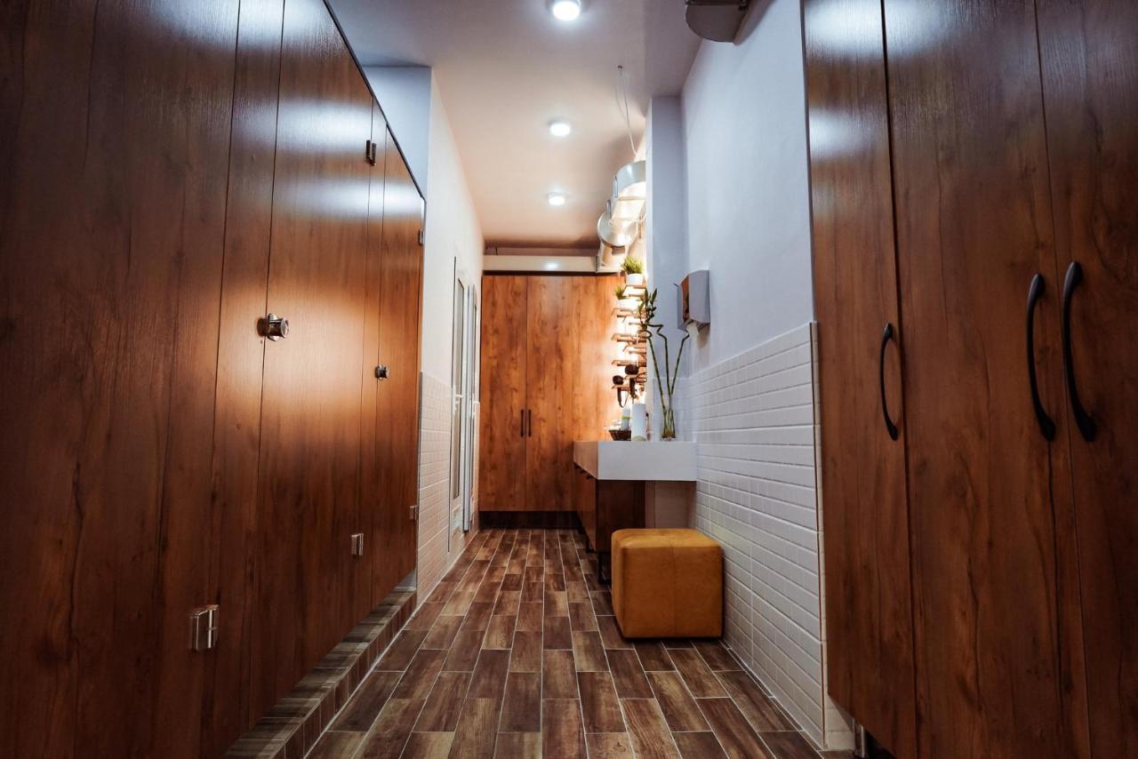 Aiva Hostel Бишкек Экстерьер фото