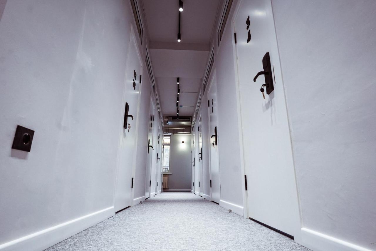 Aiva Hostel Бишкек Экстерьер фото